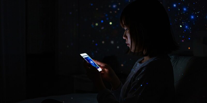 GRAVITYってどんなSNS？基本情報と世界観をチェック